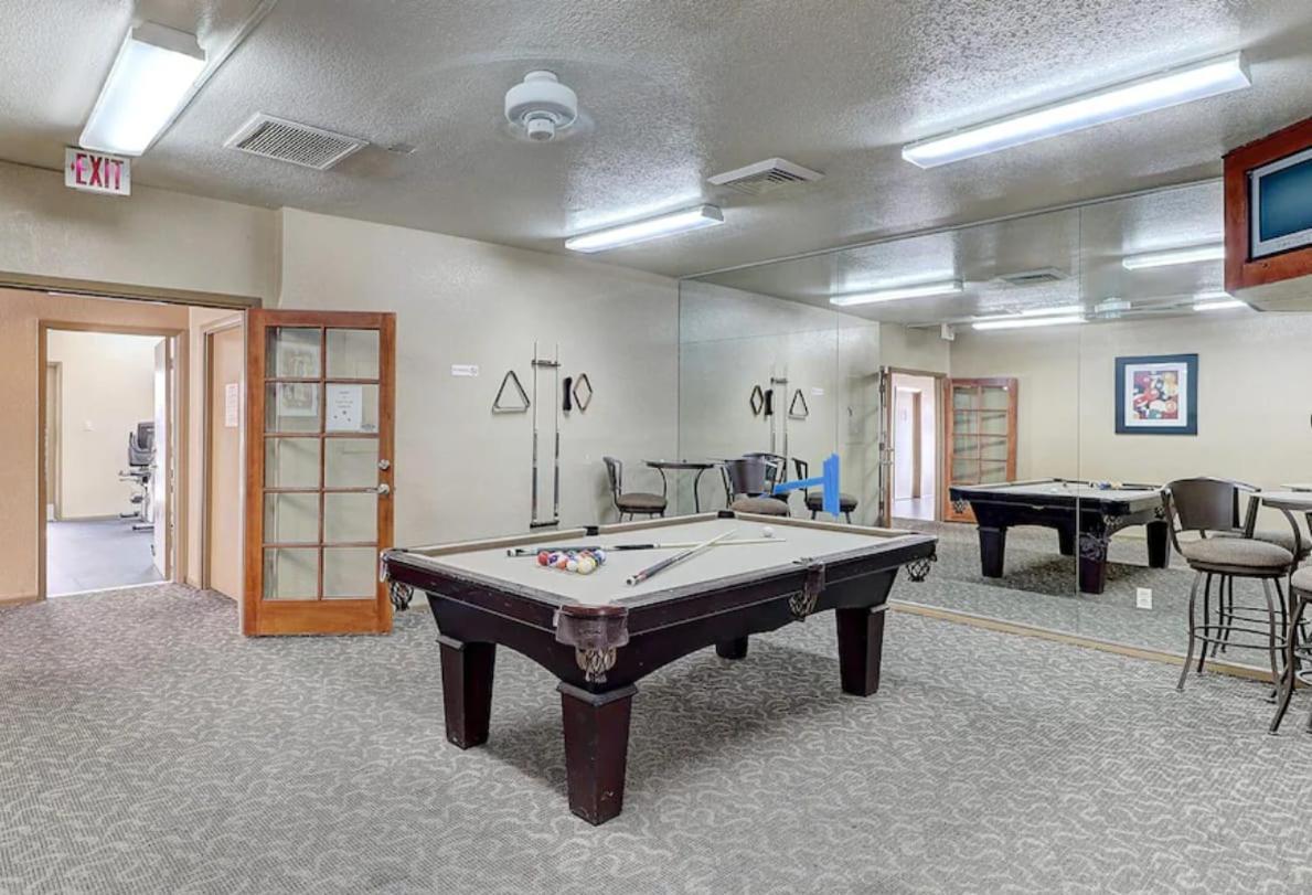 Condo With Heated Pool, Hot Tub, Near Walking Paths Γκλέντεϊλ Εξωτερικό φωτογραφία