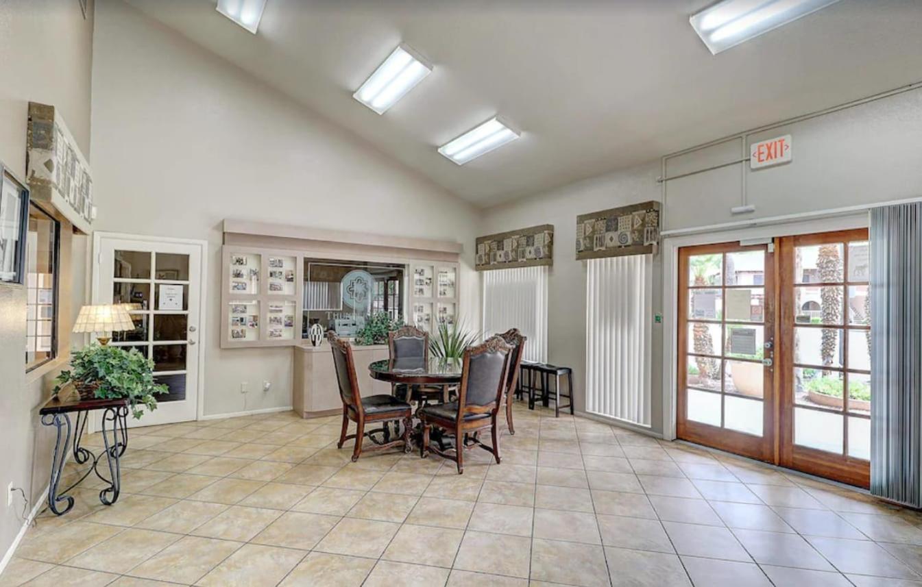 Condo With Heated Pool, Hot Tub, Near Walking Paths Γκλέντεϊλ Εξωτερικό φωτογραφία