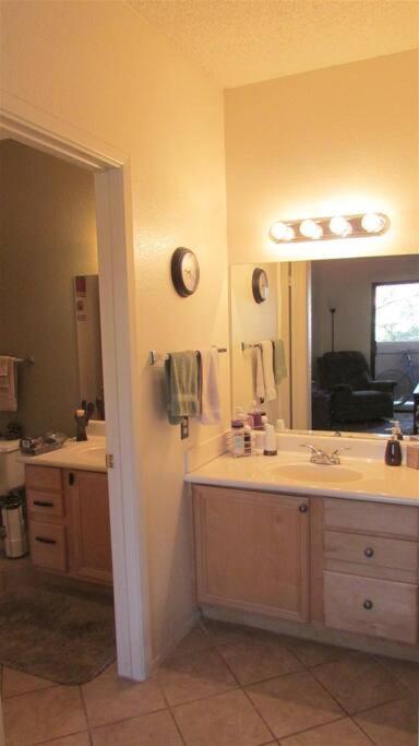 Condo With Heated Pool, Hot Tub, Near Walking Paths Γκλέντεϊλ Εξωτερικό φωτογραφία
