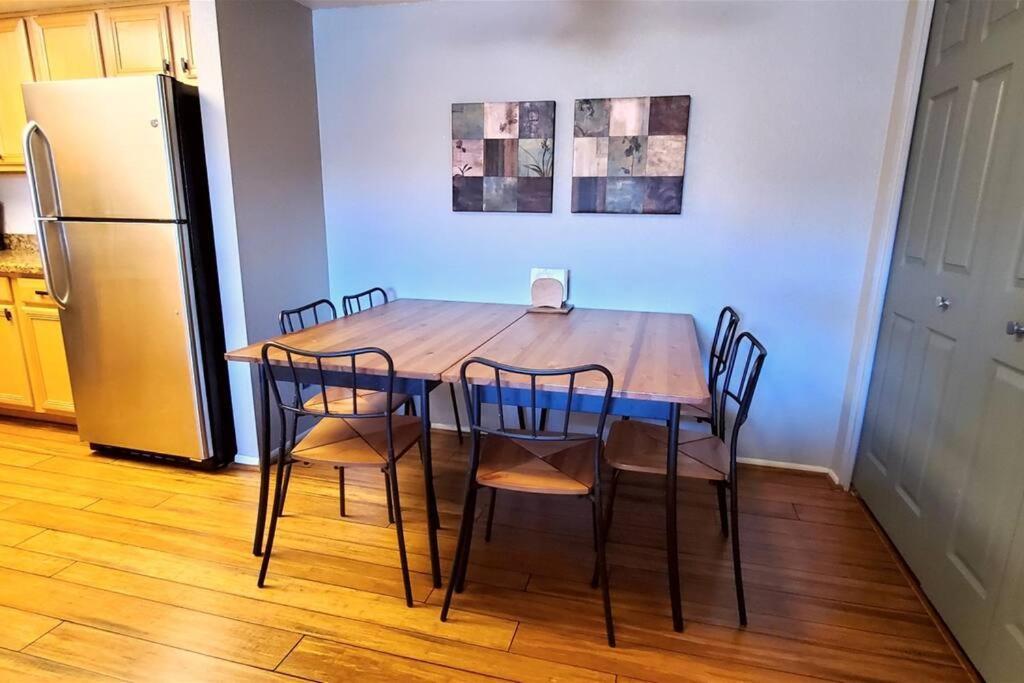 Condo With Heated Pool, Hot Tub, Near Walking Paths Γκλέντεϊλ Εξωτερικό φωτογραφία
